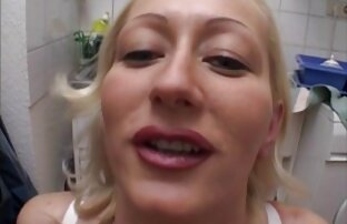 रूसी सेक्सी फुल मूवी वीडियो महिला कैमरे पर जाना